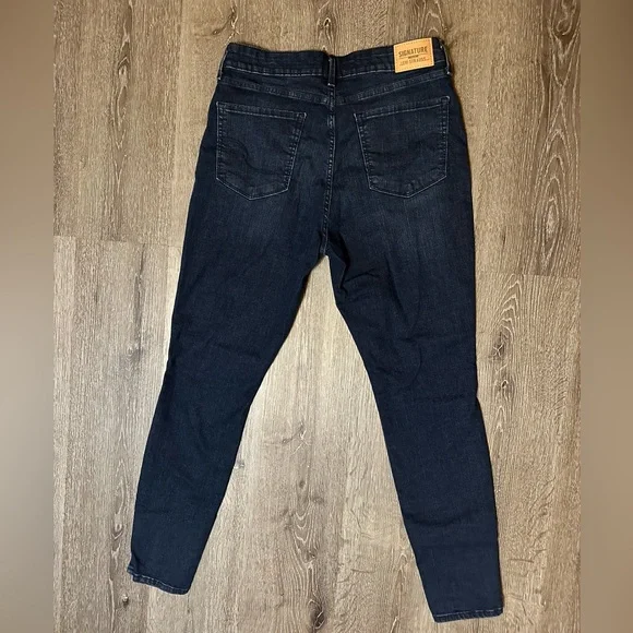 Signature Levi Strauss Totally Shaping Skinny Blue Denim Jeans Pants Women’s 31 - Picture 6 of 8
